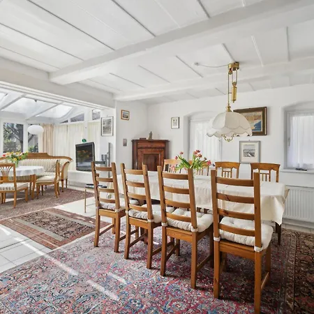 5 Bedroom Pet Friendly In ドレスデン