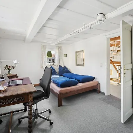 5 Bedroom Pet Friendly In